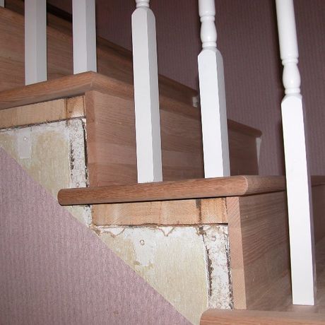 Hardwood floor installers sometimes don't have the expertise or tools required to assemble beautiful skills.